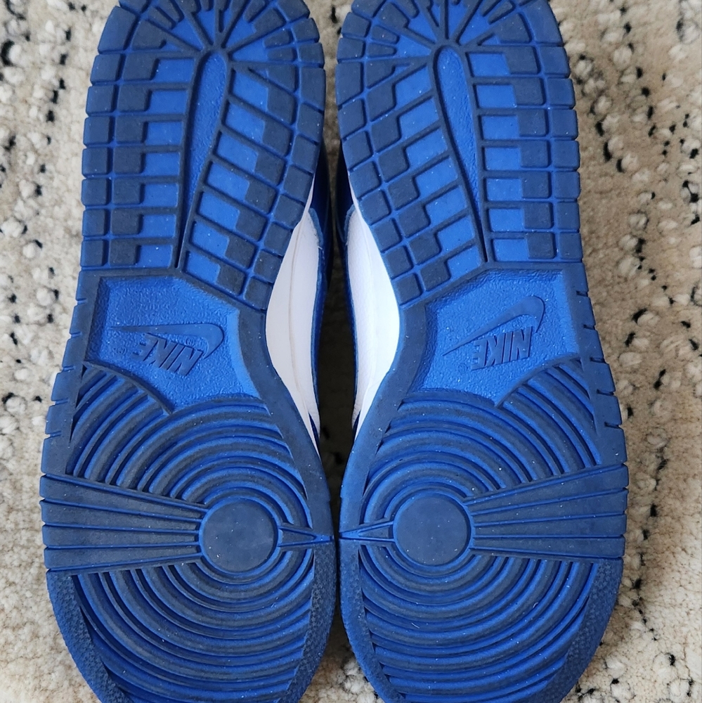 Custom Nikes - Picture 4 of 4